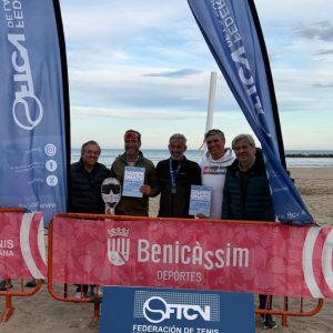 tenis-playa-juv.-y-vet.-6-300x300