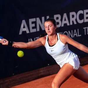 alba-coromina-campeona-j100-vic-4-300x300